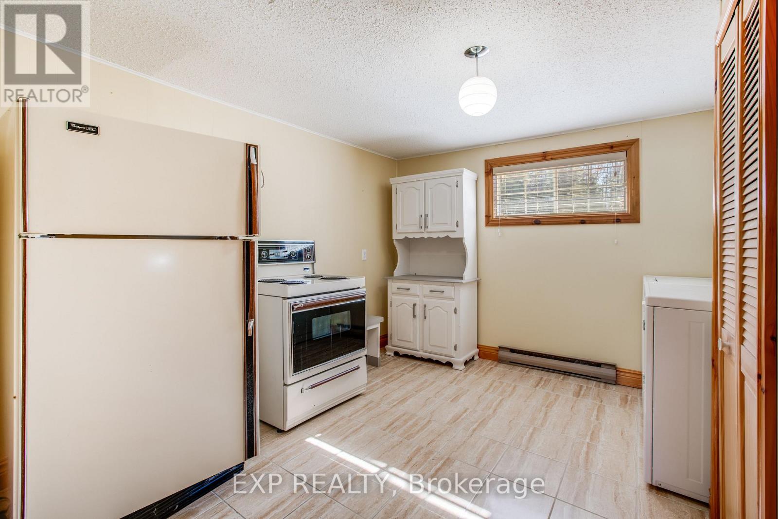 384 Route 200 Road, Casselman, Ontario K0A 1M0 - Photo 19 - X12517756