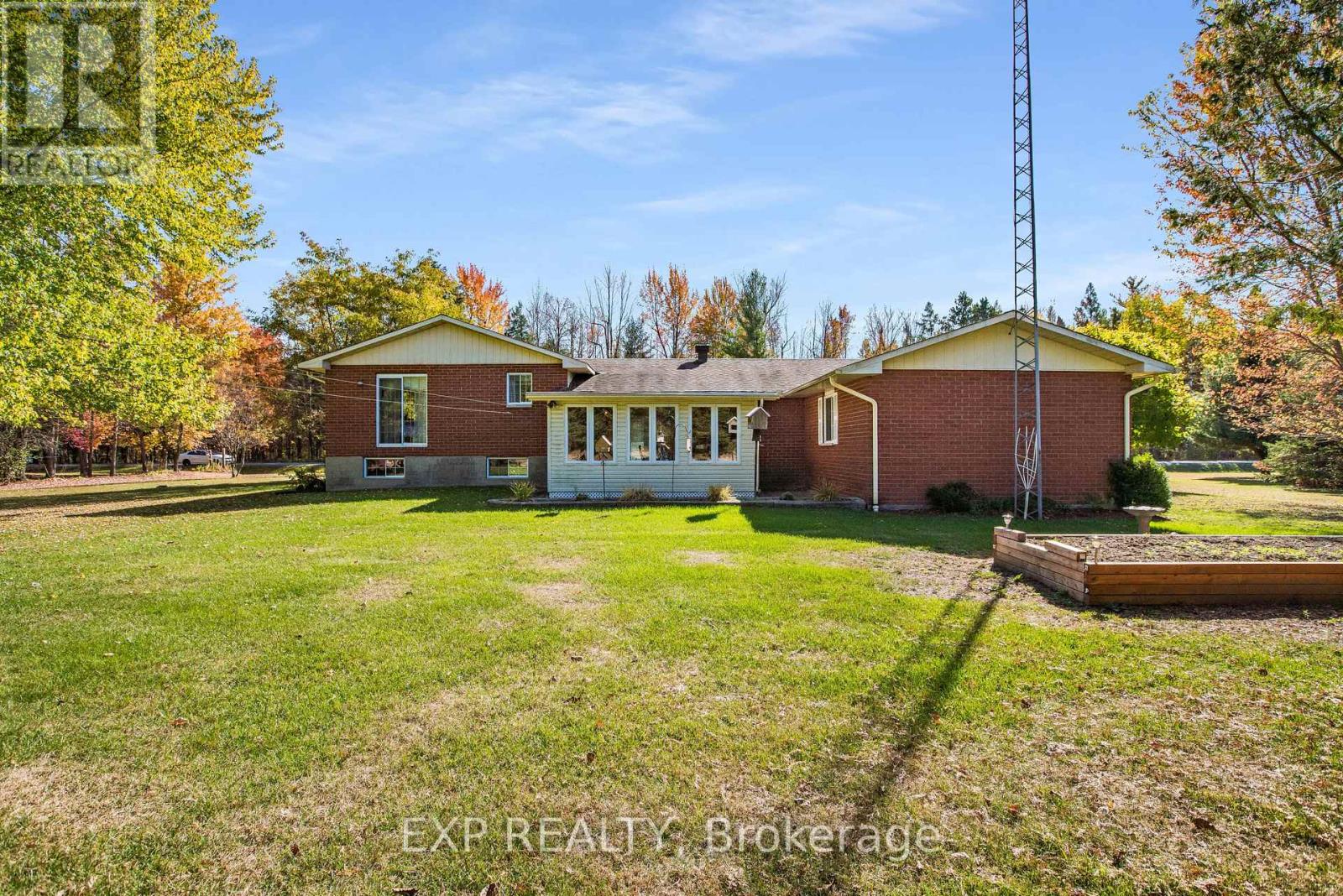 384 Route 200 Road, Casselman, Ontario K0A 1M0 - Photo 41 - X12517756
