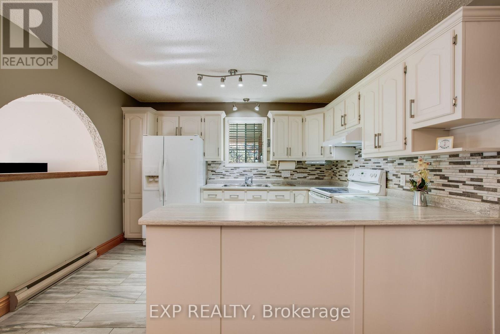 384 Route 200 Road, Casselman, Ontario K0A 1M0 - Photo 8 - X12517756