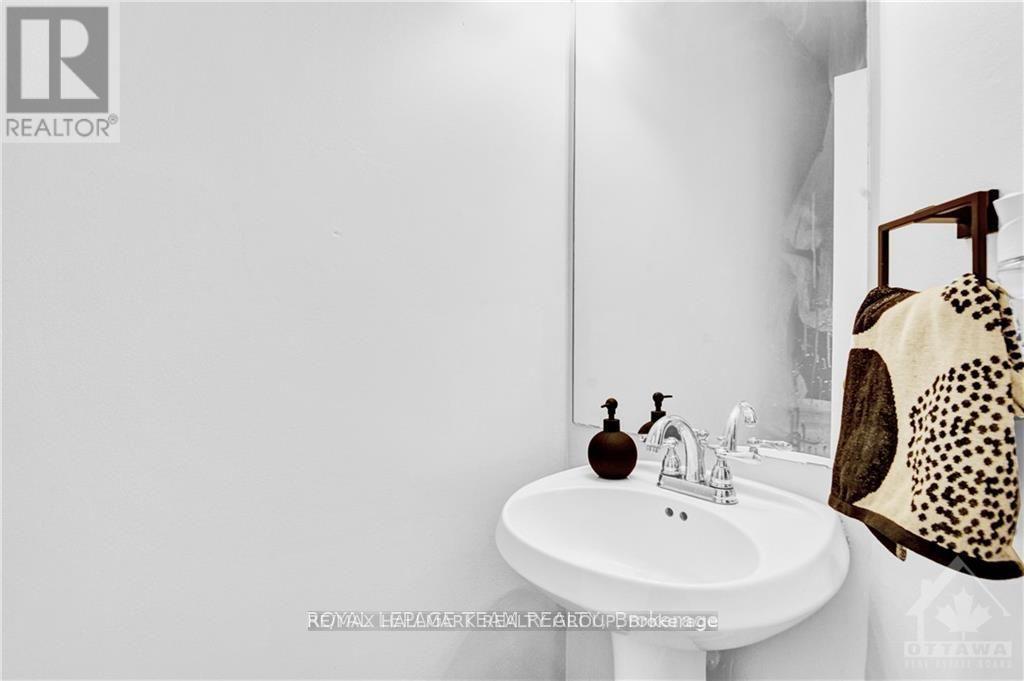 133 Woodpark Way, Ottawa, Ontario  K2J 4C7 - Photo 17 - X12517766