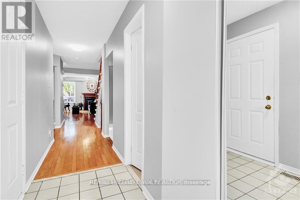 133 Woodpark Way, Ottawa, Ontario  K2J 4C7 - Photo 5 - X12517766