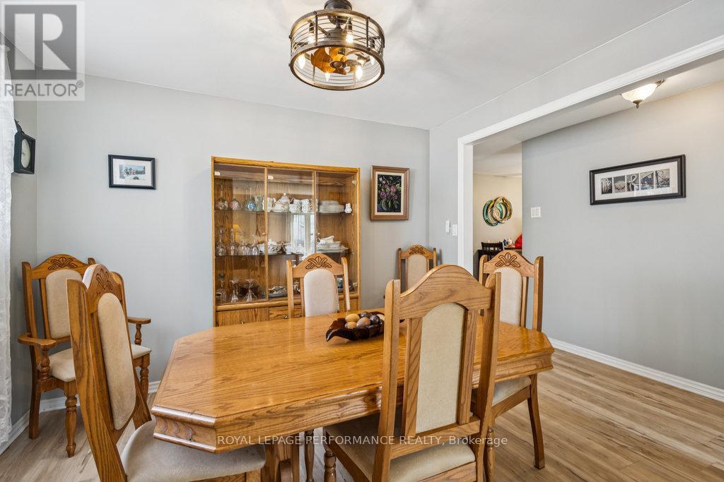 1033 Vista Barrett Private, Ottawa, Ontario  K4P 1C8 - Photo 15 - X12517796