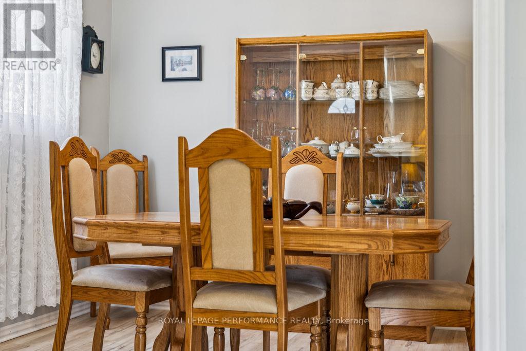 1033 Vista Barrett Private, Ottawa, Ontario  K4P 1C8 - Photo 17 - X12517796