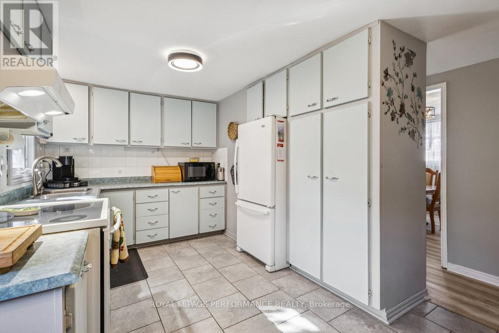 1033 Vista Barrett Private, Ottawa, Ontario  K4P 1C8 - Photo 20 - X12517796