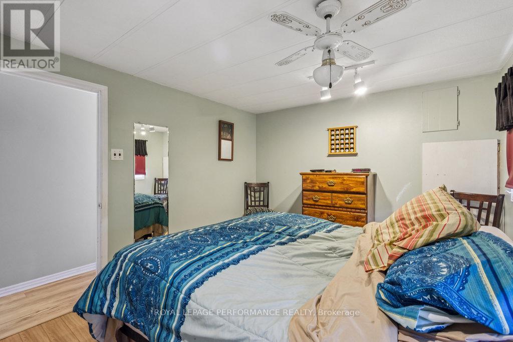 1033 Vista Barrett Private, Ottawa, Ontario  K4P 1C8 - Photo 34 - X12517796