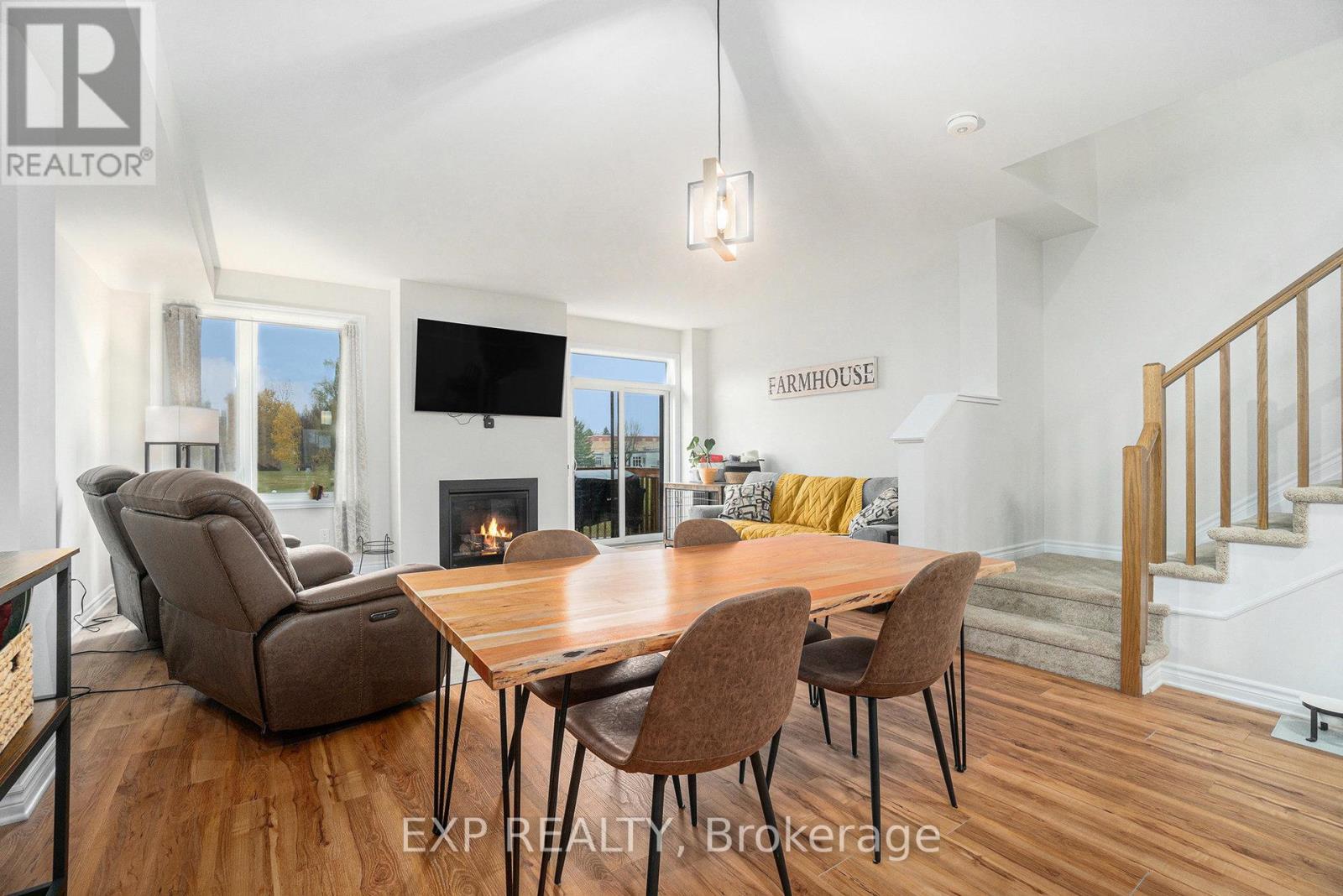 93 Richelieu Street, Russell, Ontario K0A 1W0 - Photo 4 - X12517798