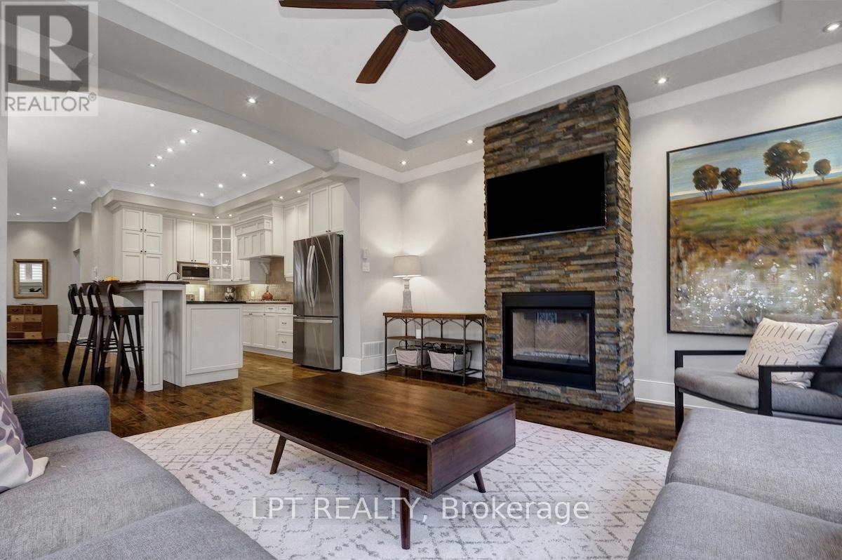 313 Clifton Road, Ottawa, Ontario  K1Z 5V1 - Photo 14 - X12517802