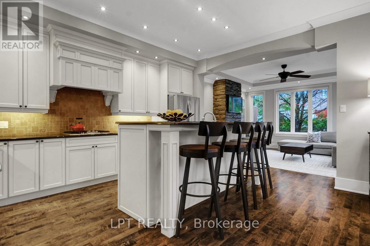 313 Clifton Road, Ottawa, Ontario  K1Z 5V1 - Photo 17 - X12517802