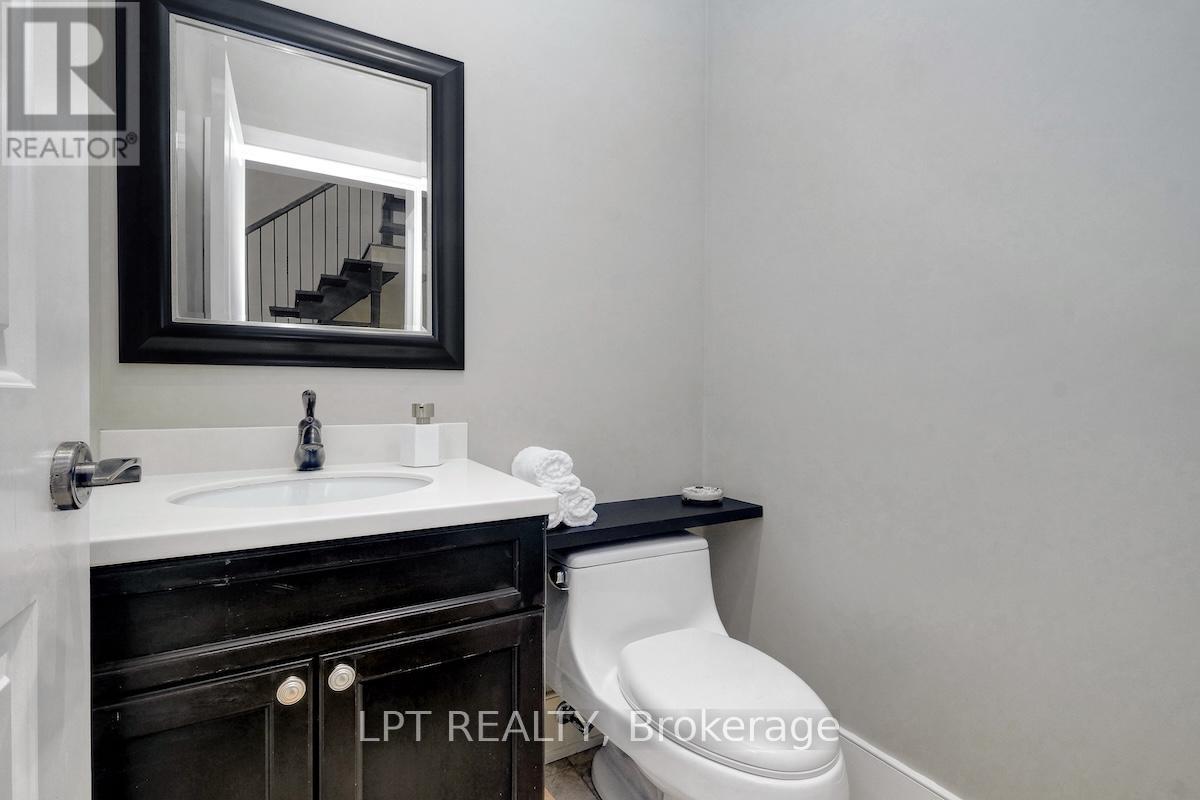 313 Clifton Road, Ottawa, Ontario  K1Z 5V1 - Photo 24 - X12517802