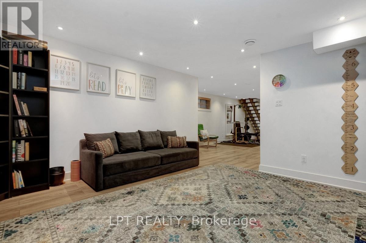 313 Clifton Road, Ottawa, Ontario  K1Z 5V1 - Photo 42 - X12517802