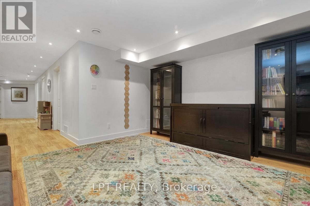 313 Clifton Road, Ottawa, Ontario  K1Z 5V1 - Photo 43 - X12517802