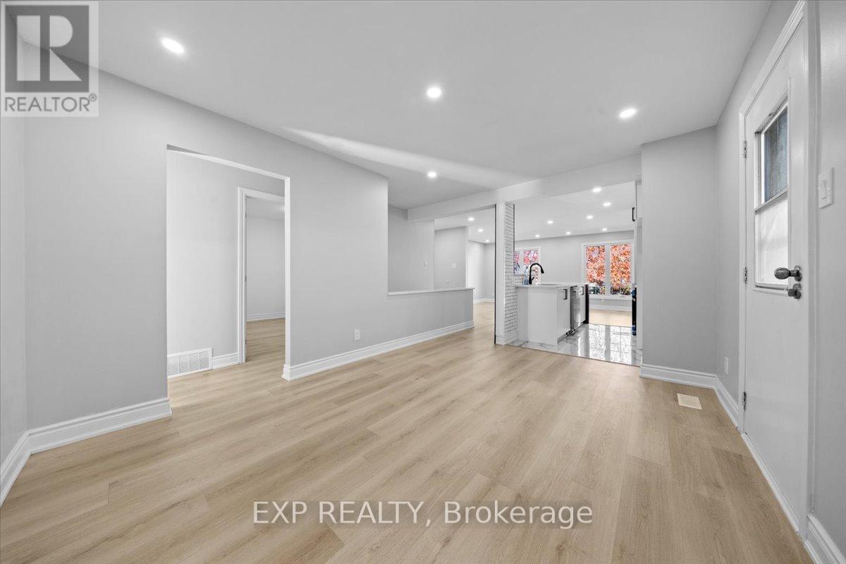 290 Elderberry Terrace, Ottawa, Ontario  K1E 1Z1 - Photo 24 - X12517866