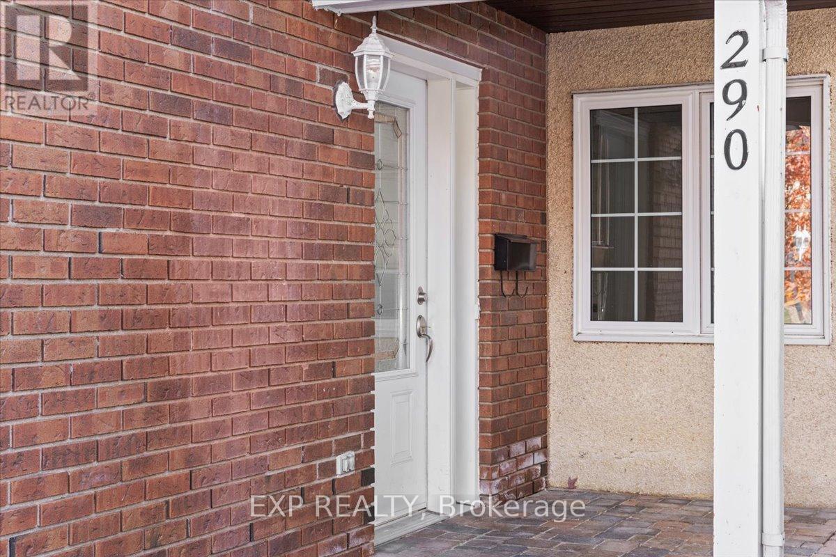 290 Elderberry Terrace, Ottawa, Ontario  K1E 1Z1 - Photo 3 - X12517866
