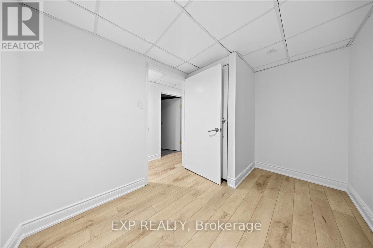 290 Elderberry Terrace, Ottawa, Ontario  K1E 1Z1 - Photo 32 - X12517866