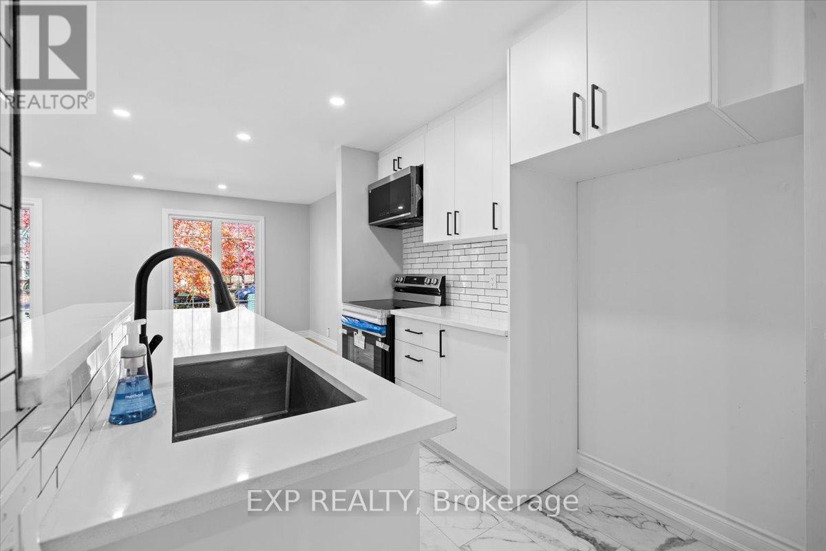 290 Elderberry Terrace, Ottawa, Ontario  K1E 1Z1 - Photo 6 - X12517866