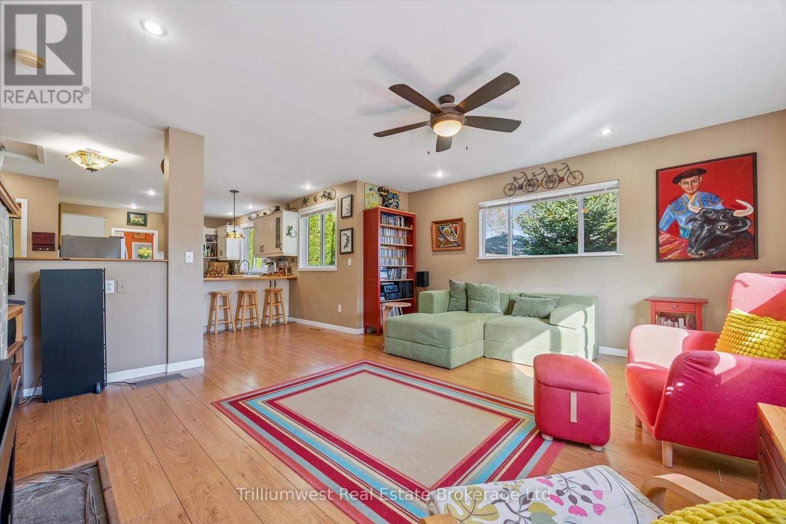 32 Holly Trail, Puslinch, Ontario  N3C 2V4 - Photo 14 - X12517090