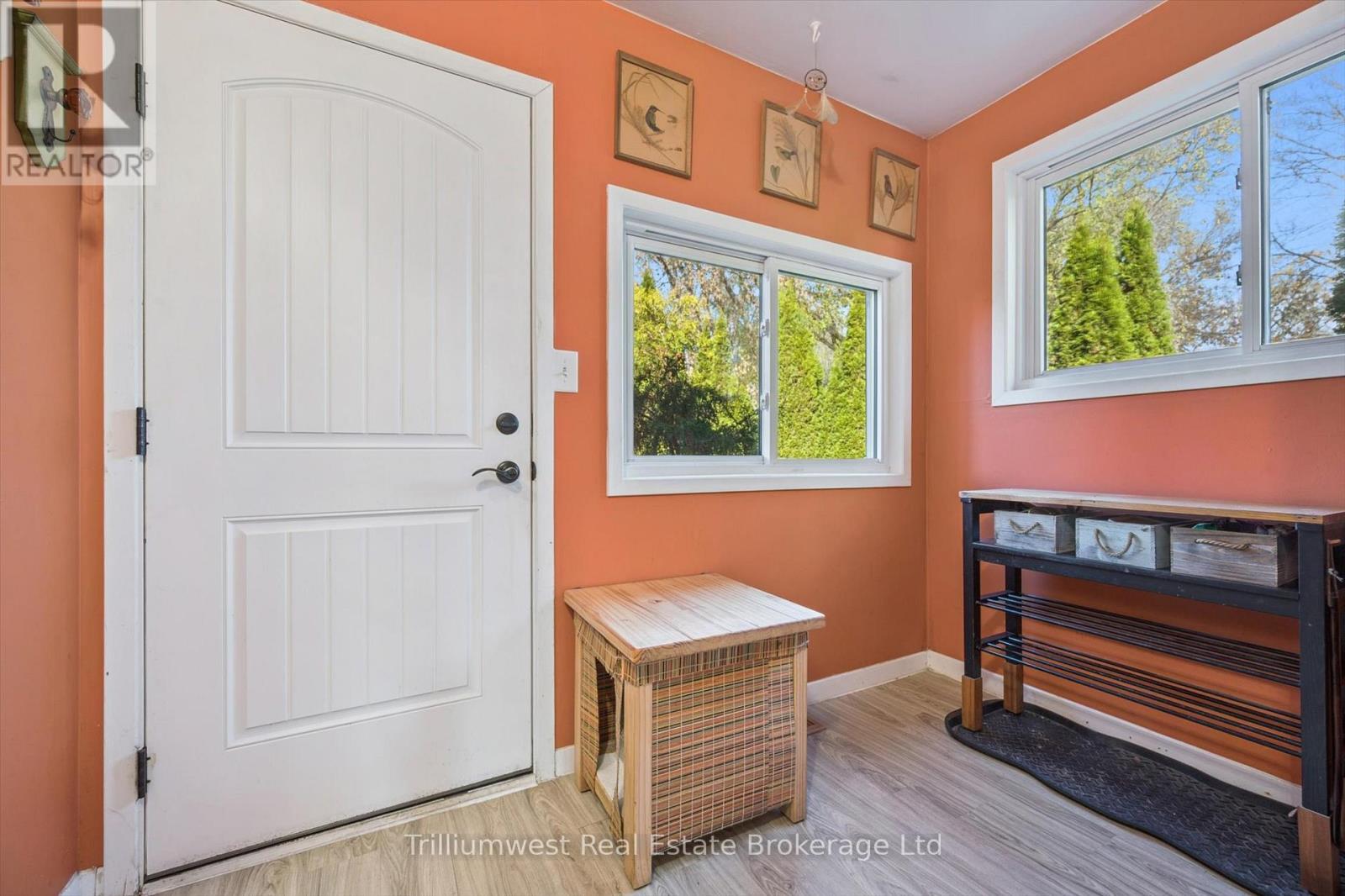 32 Holly Trail, Puslinch, Ontario  N3C 2V4 - Photo 9 - X12517090