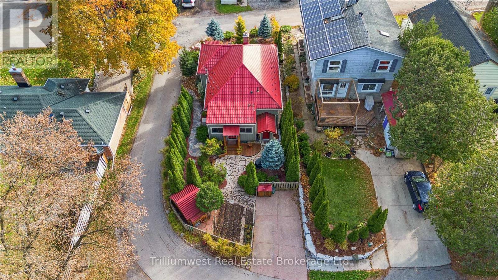 32 Holly Trail, Puslinch, Ontario  N3C 2V4 - Photo 35 - X12517090