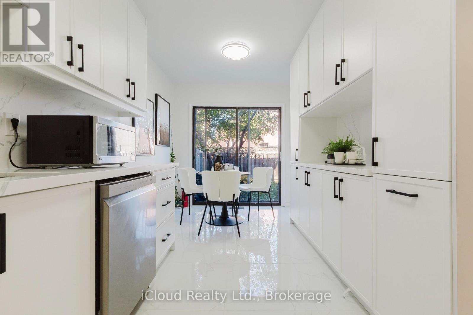 19 Goodwood Drive, Markham, Ontario L3S 2K6 - Photo 18 - N12517546