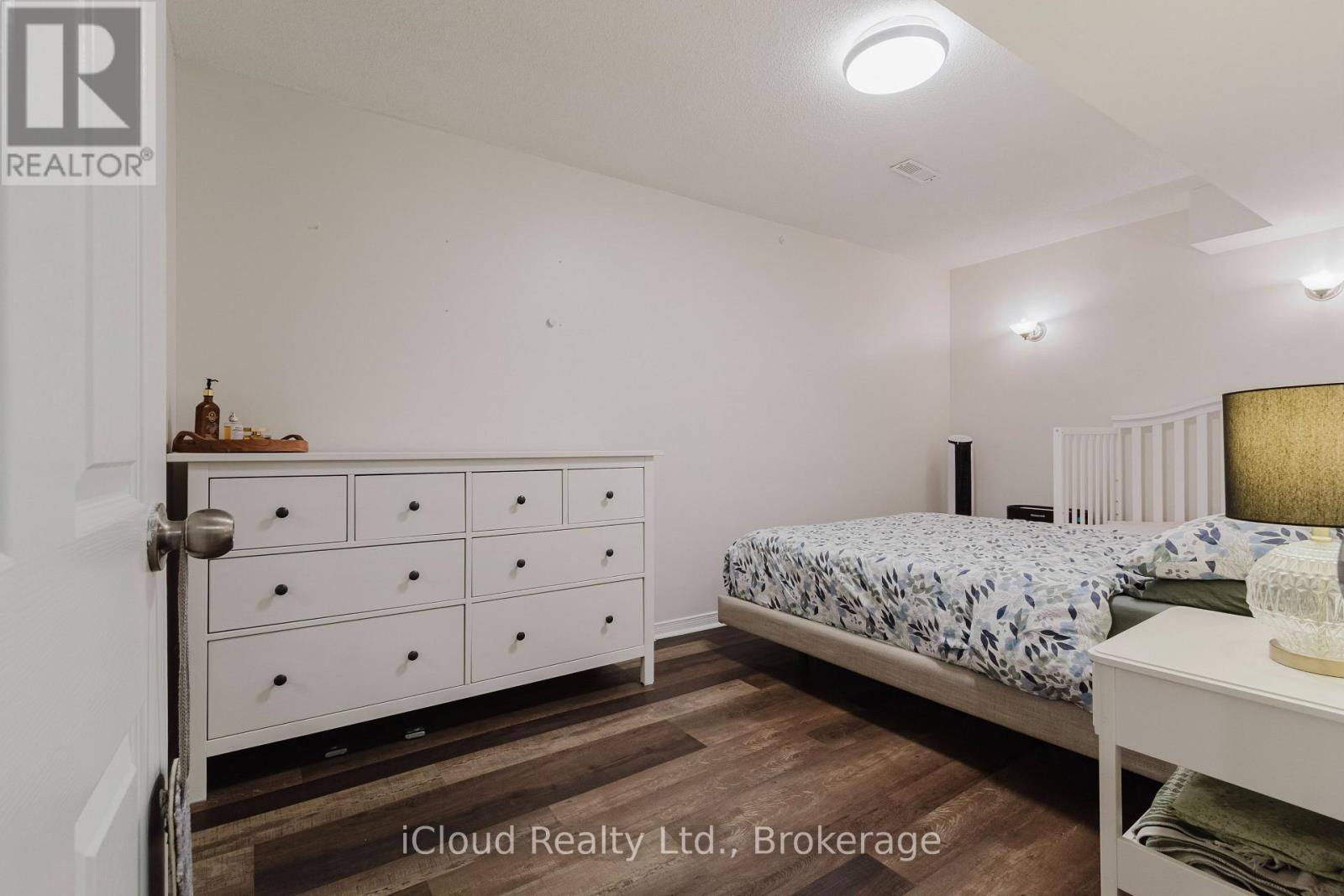 19 Goodwood Drive, Markham, Ontario L3S 2K6 - Photo 44 - N12517546