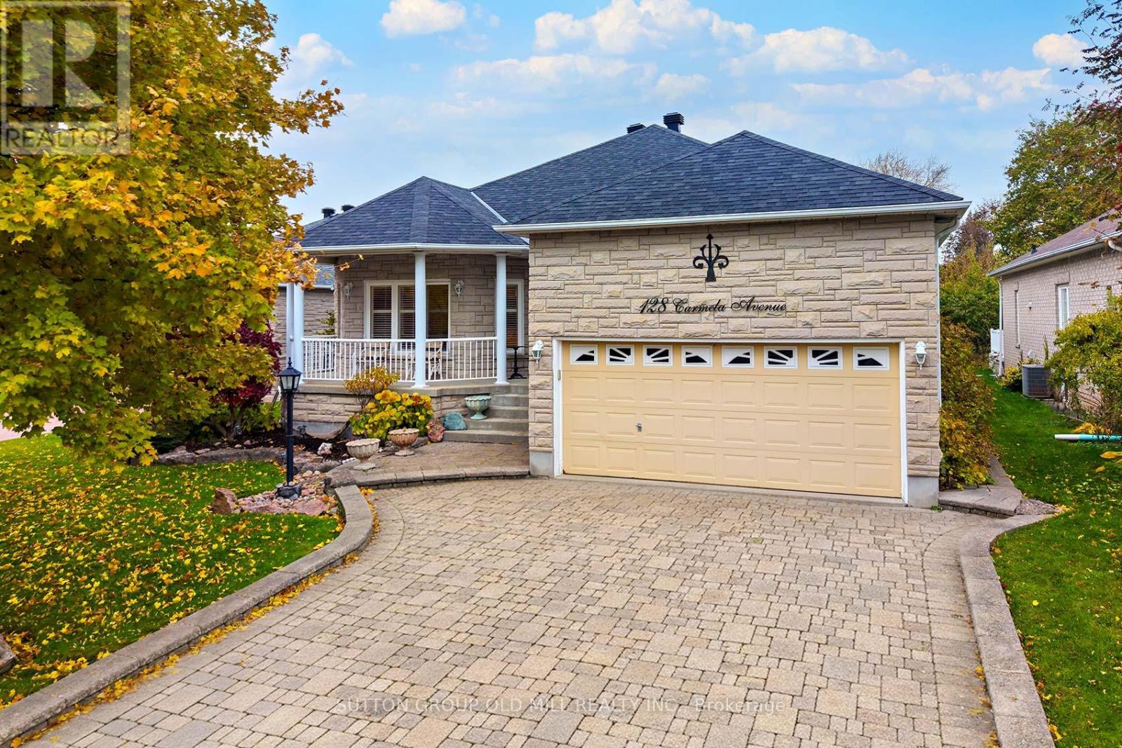128 CARMELA AVENUE, Richmond Hill, Ontario