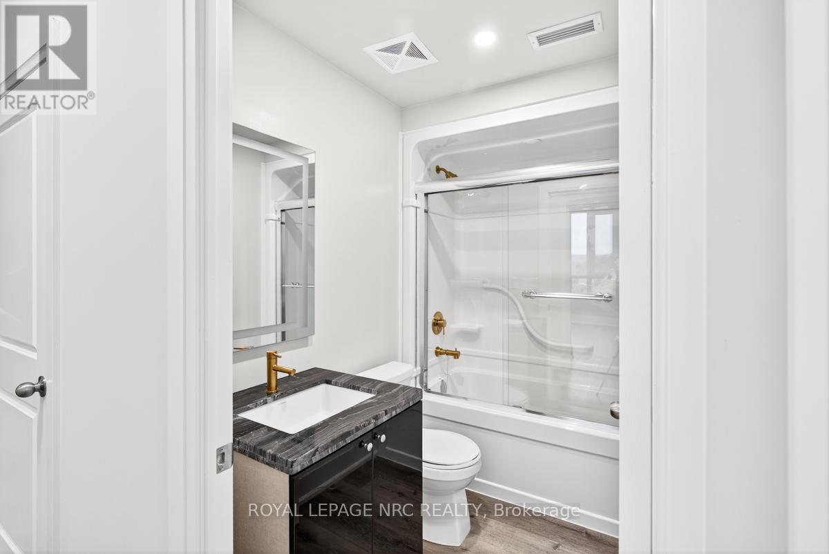 Up32 - 50 Herrick Avenue, St. Catharines, Ontario  L2P 2T9 - Photo 12 - X12517856