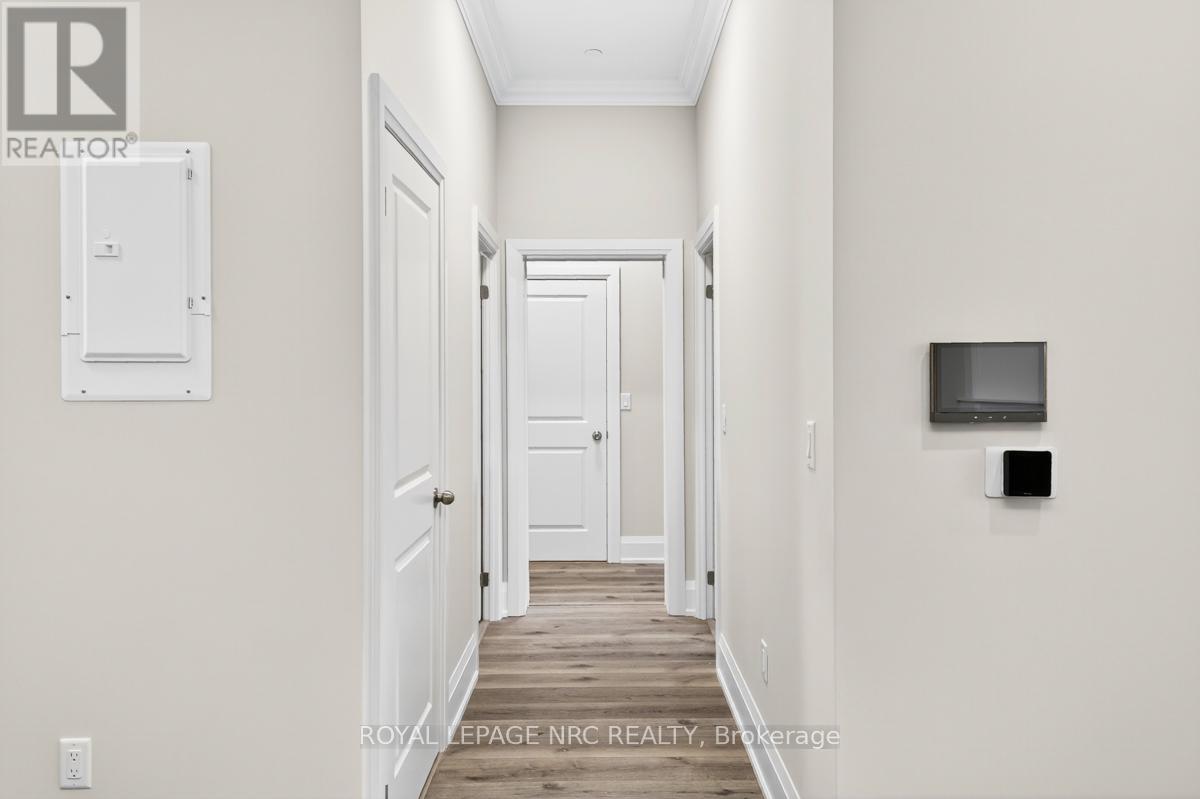 Up32 - 50 Herrick Avenue, St. Catharines, Ontario  L2P 2T9 - Photo 9 - X12517856