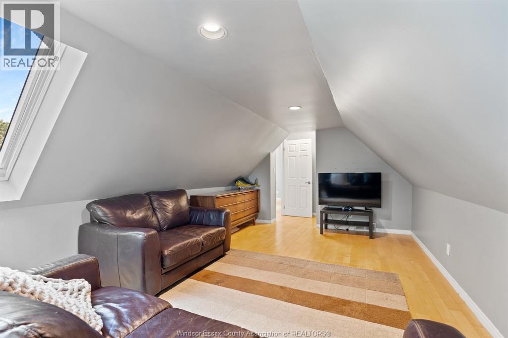 237 East Puce, Lakeshore, Ontario N0R 1A0 - Photo 21 - 25028236