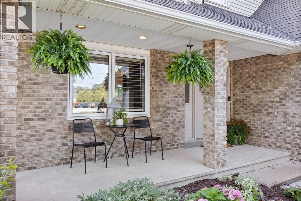 237 East Puce, Lakeshore, Ontario N0R 1A0 - Photo 24 - 25028236