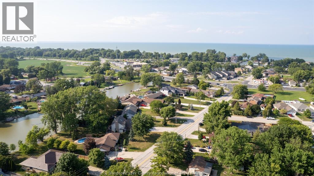 237 East Puce, Lakeshore, Ontario N0R 1A0 - Photo 34 - 25028236