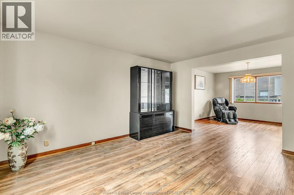 2862 Mangin Crescent, Windsor, Ontario N9E 4K9 - Photo 19 - 25028211