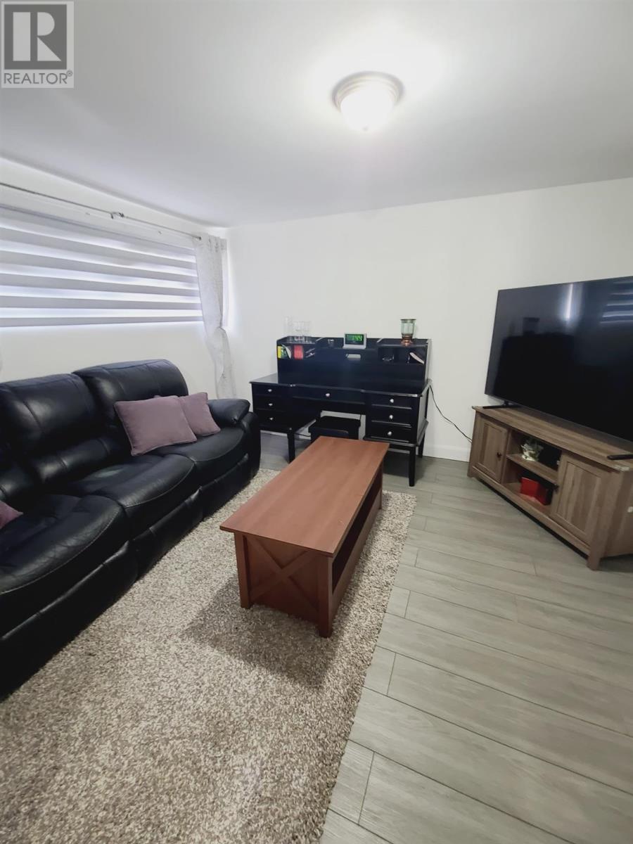 106 Hutchison Ave, Elliot Lake, Ontario P5A 1W8 - Photo 22 - SM253188