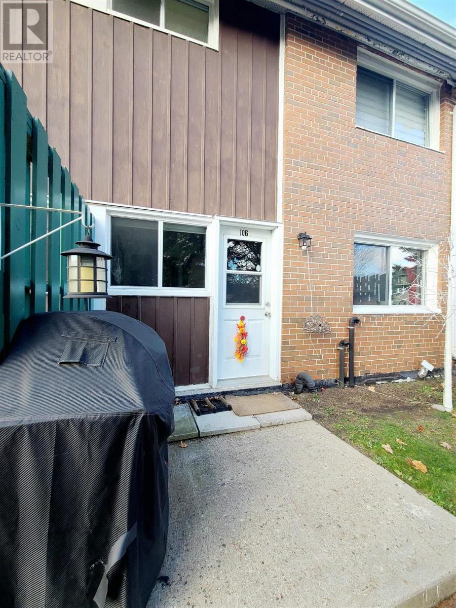 106 Hutchison Ave, Elliot Lake, Ontario P5A 1W8 - Photo 2 - SM253188