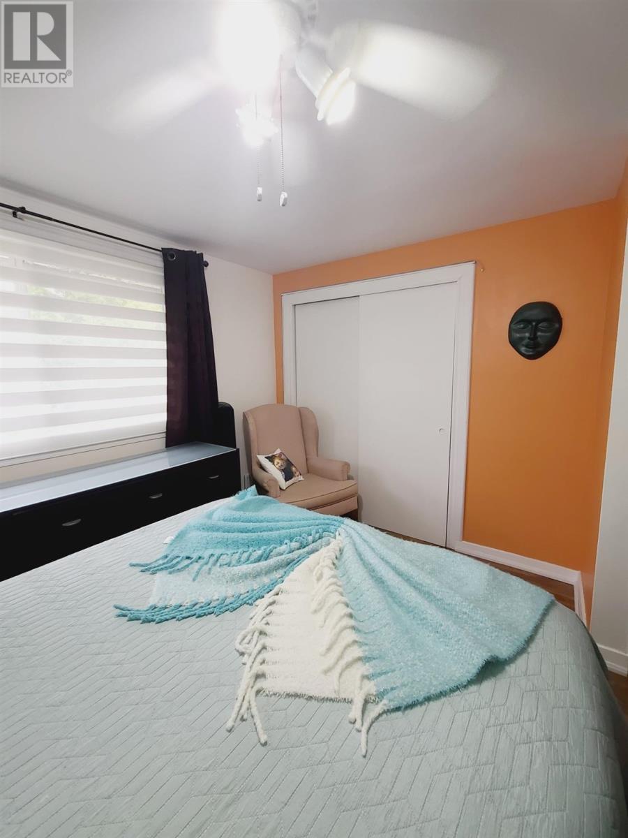 106 Hutchison Ave, Elliot Lake, Ontario P5A 1W8 - Photo 18 - SM253188