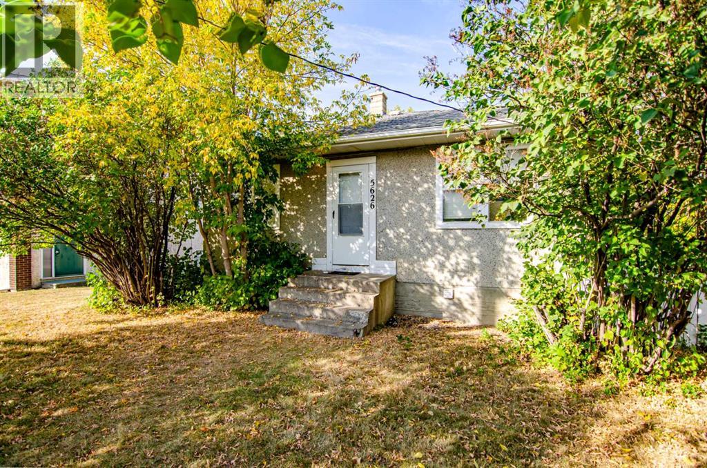 5626 42 Street, Red Deer, Alberta  T4N 1C1 - Photo 3 - A2261083