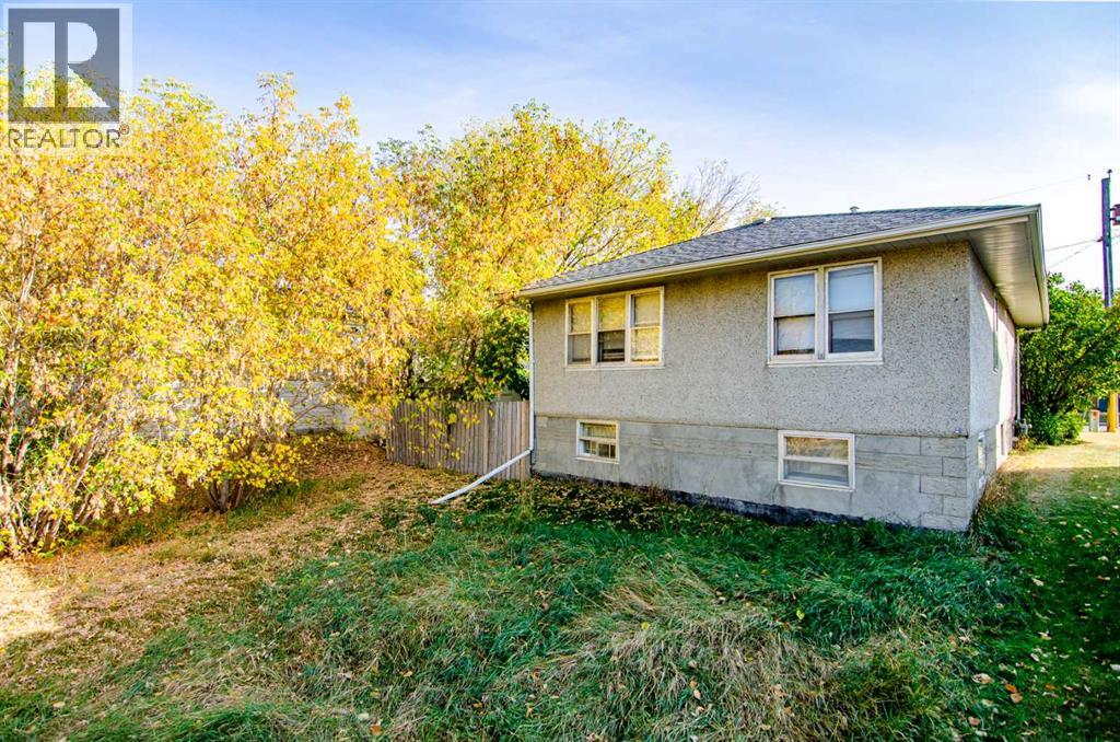 5626 42 Street, Red Deer, Alberta  T4N 1C1 - Photo 11 - A2261083