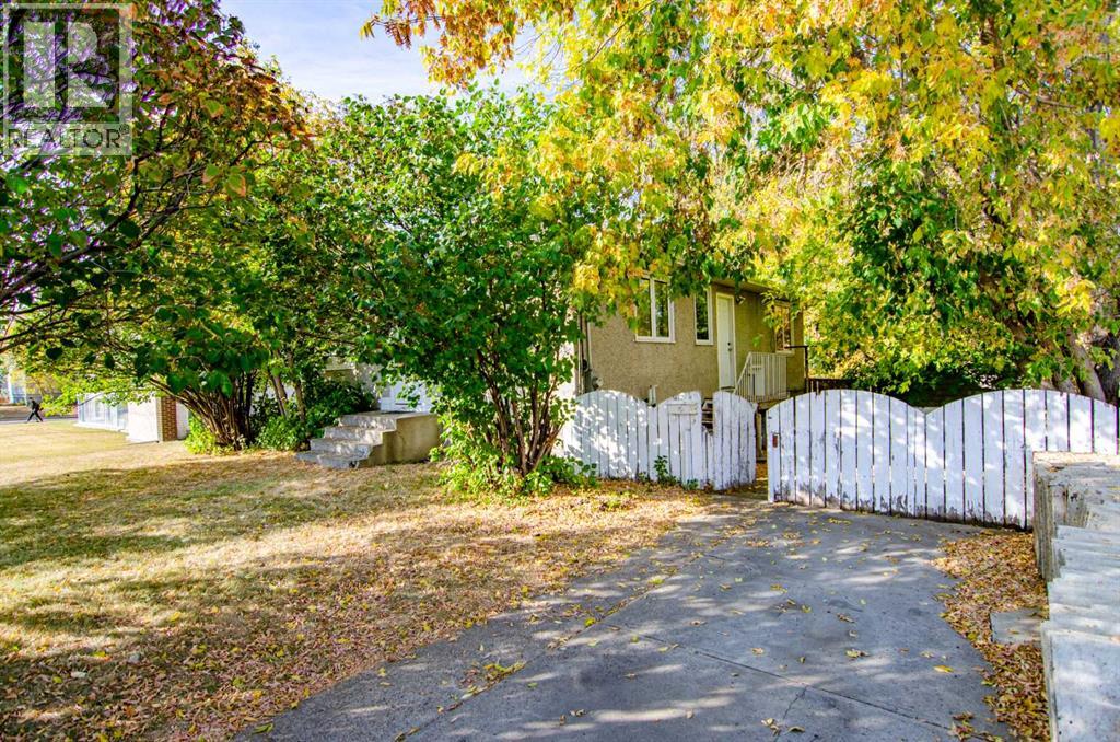 5626 42 Street, Red Deer, Alberta  T4N 1C1 - Photo 4 - A2261083