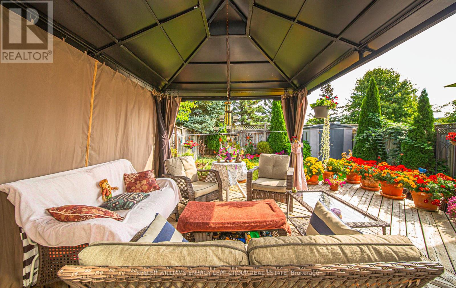 81 Harrongate Place, Whitby, Ontario  L1R 3E5 - Photo 5 - E12517720