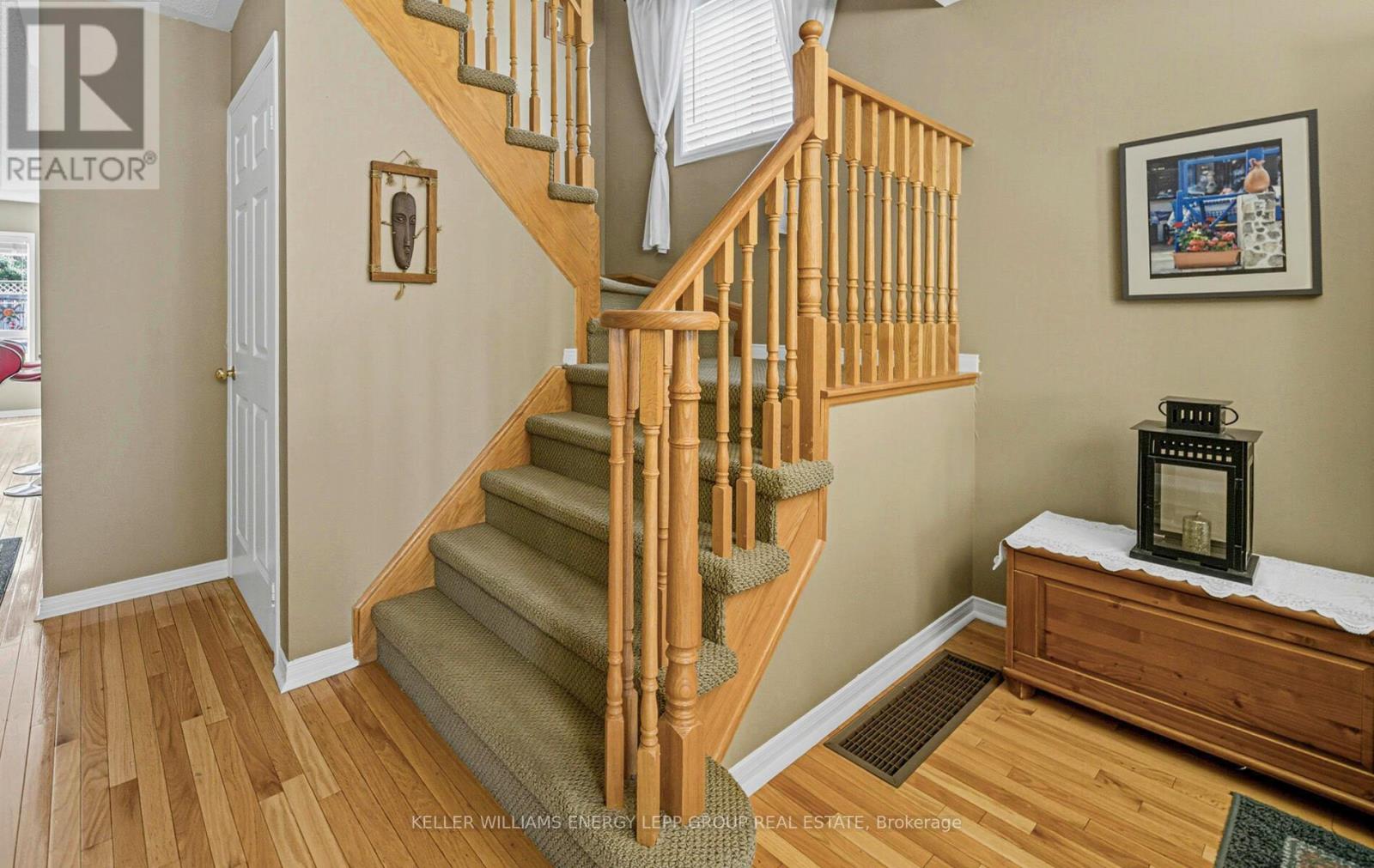 81 Harrongate Place, Whitby, Ontario  L1R 3E5 - Photo 8 - E12517720