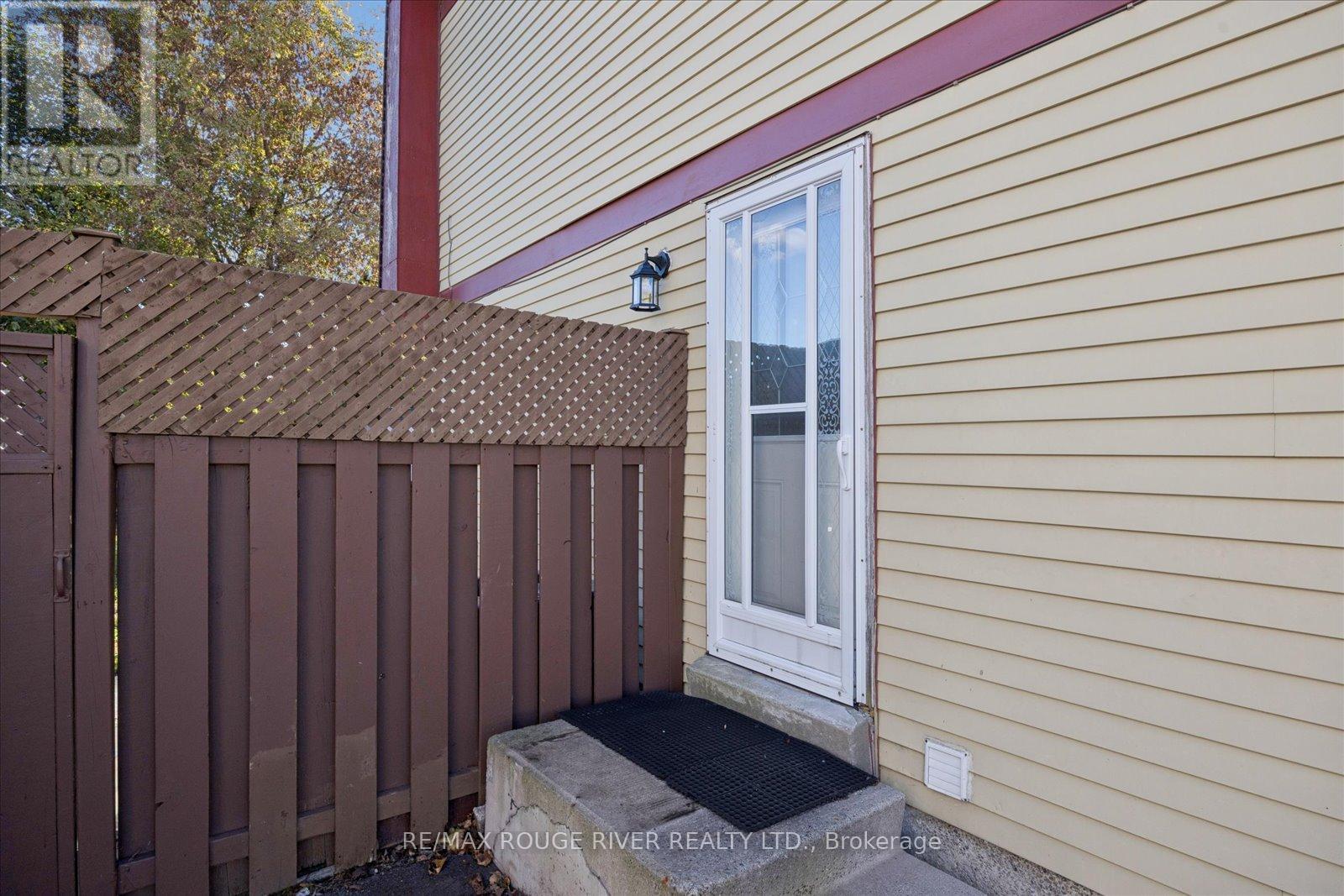 695 Hillcroft Street, Oshawa, Ontario  L1G 2S5 - Photo 25 - E12517758