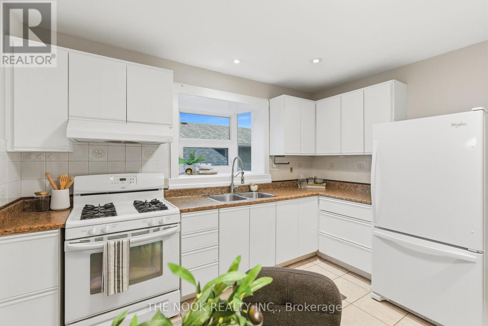 953 Essa Crescent, Pickering, Ontario L1W 2J2 - Photo 17 - E12517908