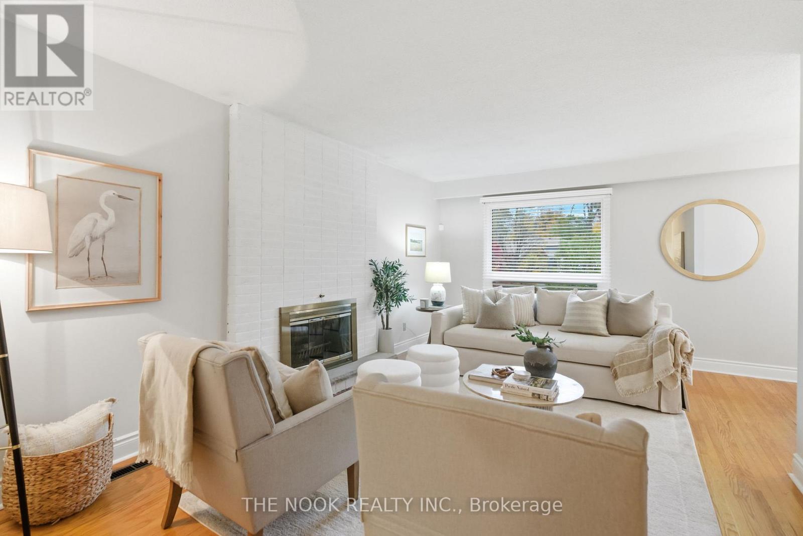 953 Essa Crescent, Pickering, Ontario L1W 2J2 - Photo 6 - E12517908