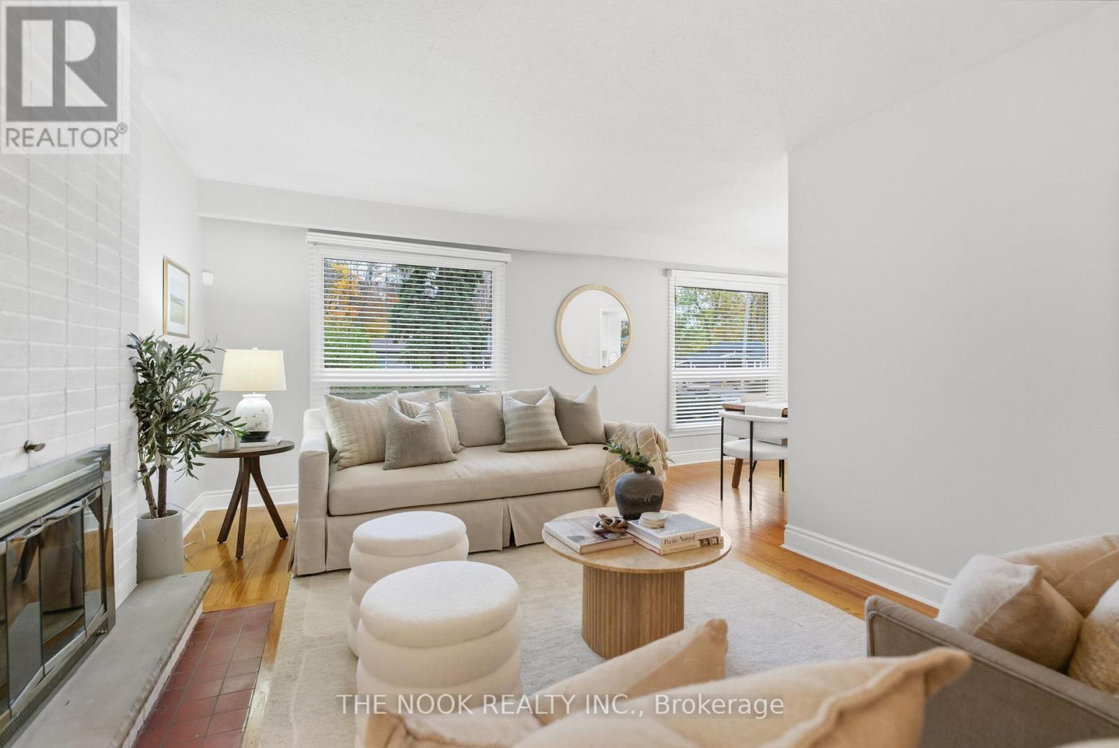 953 Essa Crescent, Pickering, Ontario L1W 2J2 - Photo 7 - E12517908