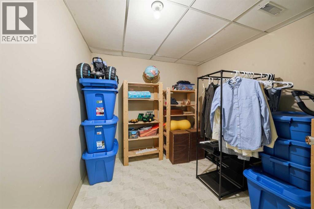 105 Cunningham Crescent, Red Deer, Alberta  T4P 2S2 - Photo 21 - A2269326