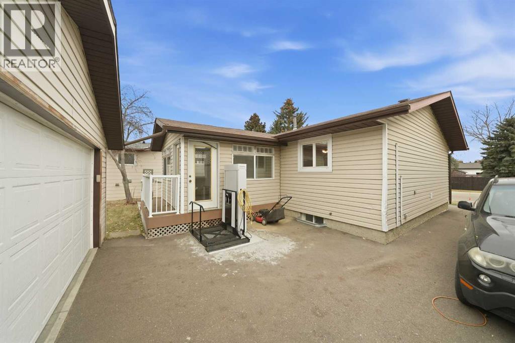 105 Cunningham Crescent, Red Deer, Alberta  T4P 2S2 - Photo 28 - A2269326