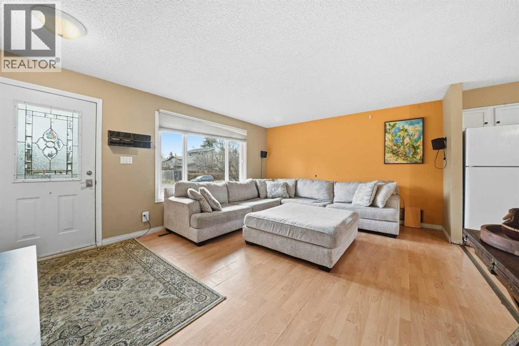 105 Cunningham Crescent, Red Deer, Alberta  T4P 2S2 - Photo 3 - A2269326