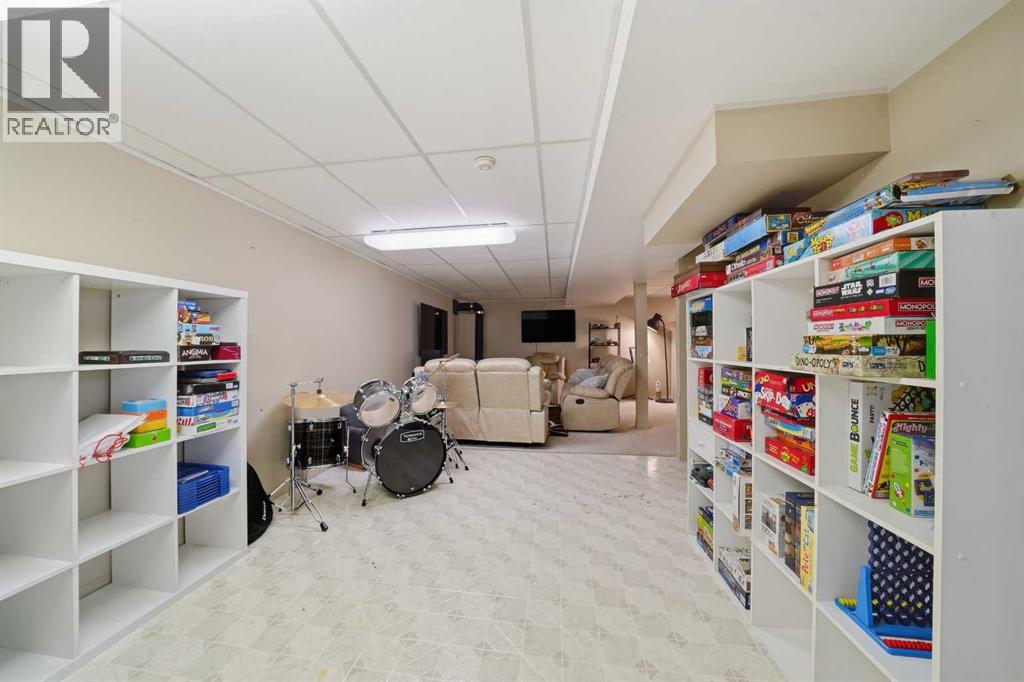 105 Cunningham Crescent, Red Deer, Alberta  T4P 2S2 - Photo 17 - A2269326