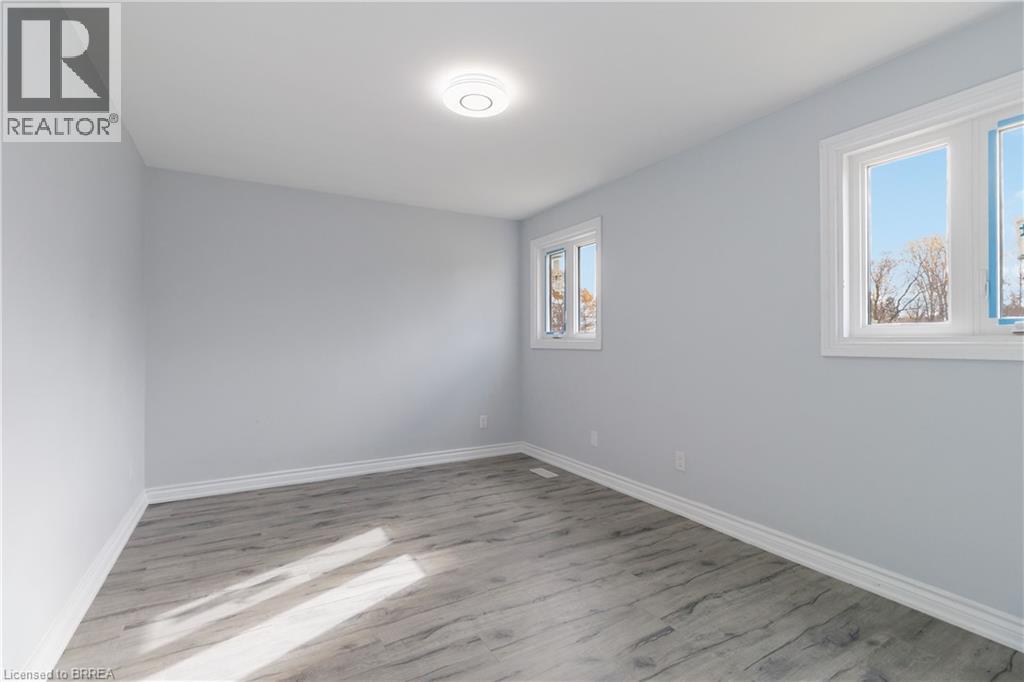 8 War Road, Brantford, Ontario  N3T 5L6 - Photo 38 - 40785983