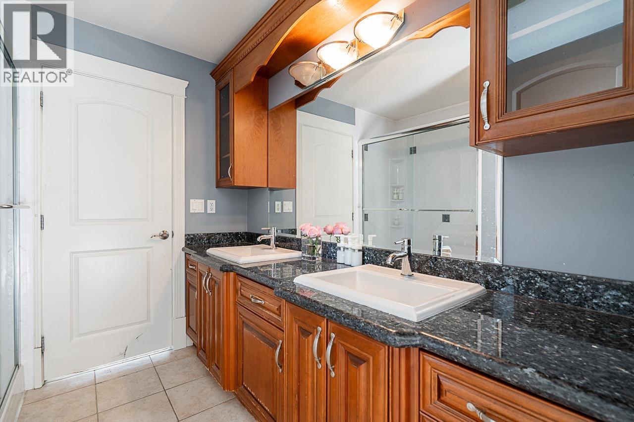 2982 Sunridge Court, Coquitlam, British Columbia  V3E 3M5 - Photo 33 - R3065404