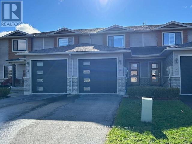 5 Ridgeway Place, Belleville, Ontario  K8P 0E7 - Photo 12 - X12517778